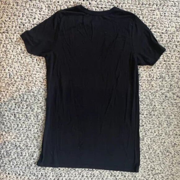 Large Black Star Wars: The Last Jedi Shirt - Picture 2 of 2